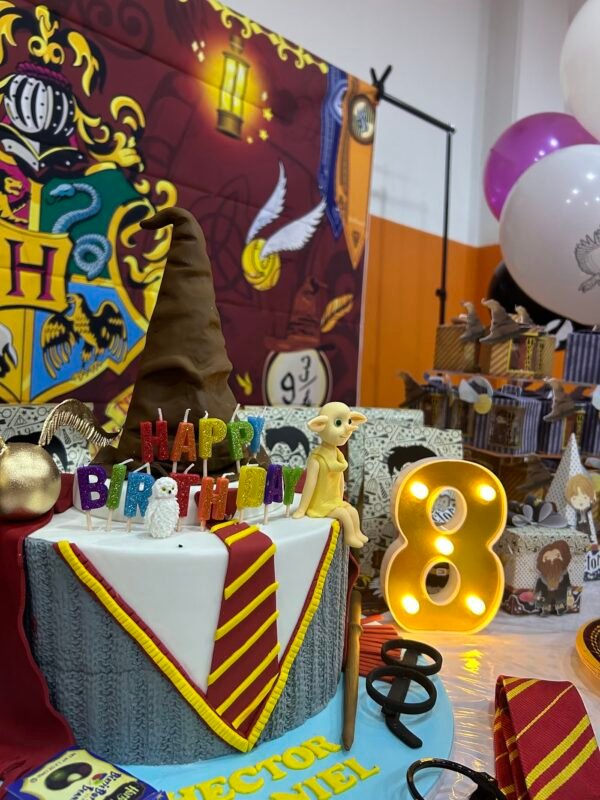 Torta de cumpleaños decorada en Summit